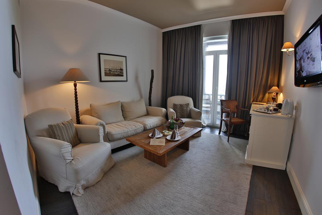 Hvd Boutique Hotel Oasis - Private Beach & Free Parking ゴールデンサンド エクステリア 写真